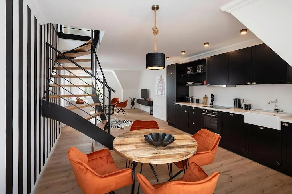 Galerie Apartment Zebra Suite Stuttgart